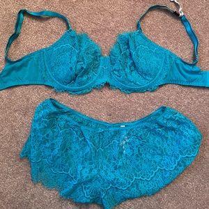 Victoria’s Secret Set!